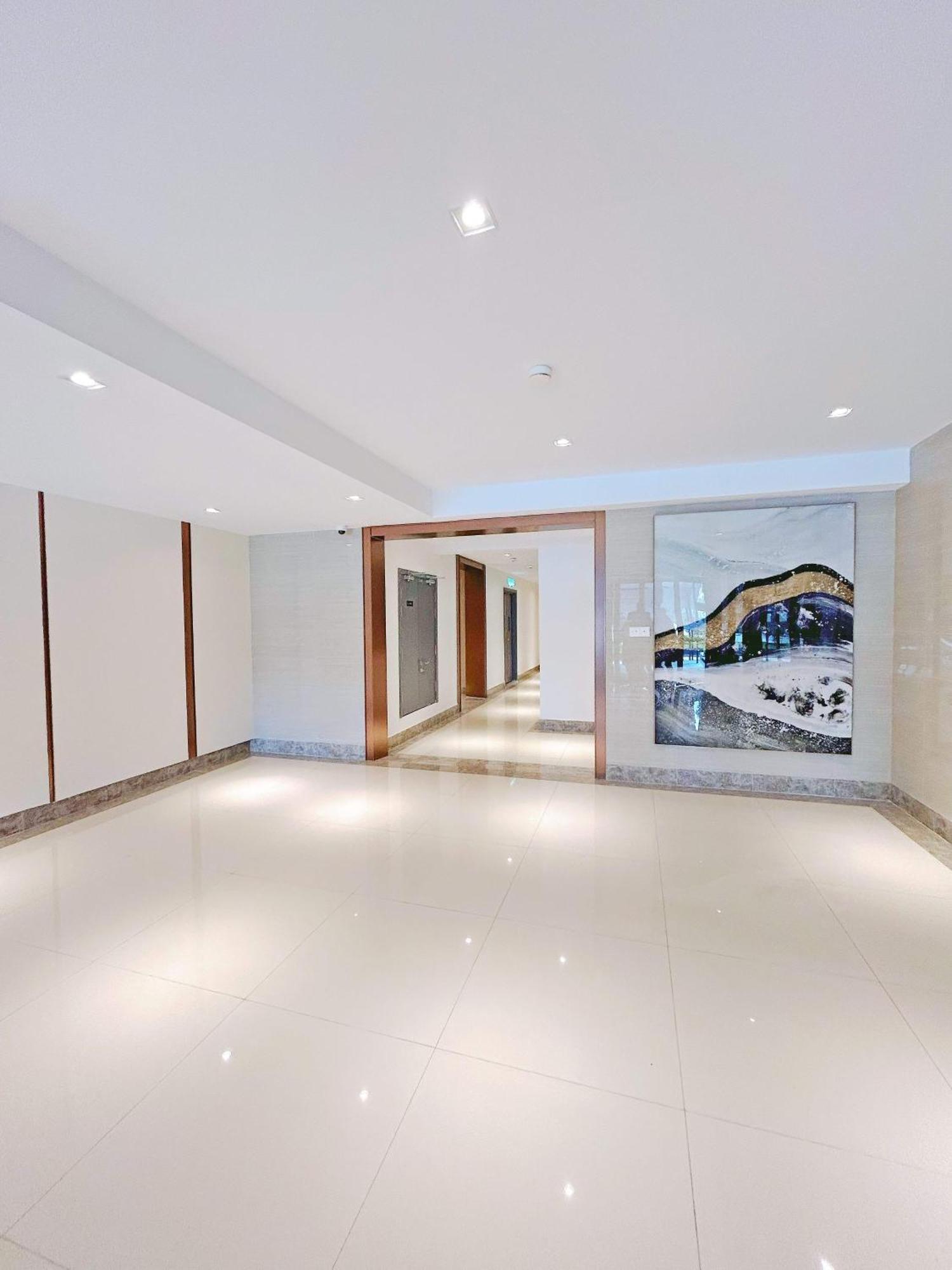R&f Princess Cove, Seaview, 4br, 1471sqft, Centre And Ciq, 24hr Security *